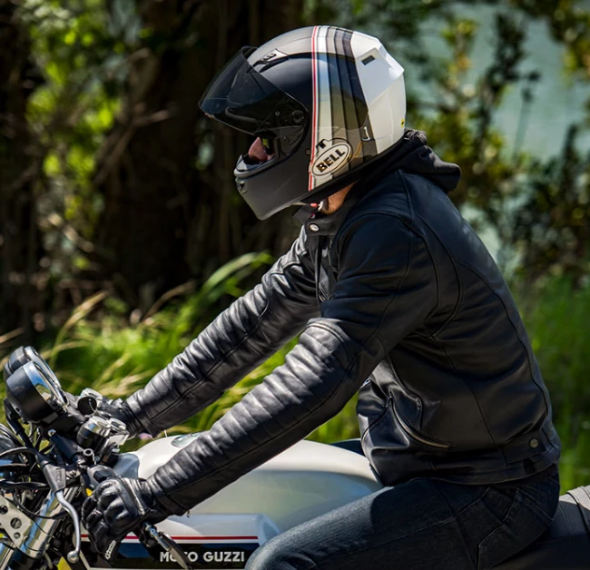 BELL Qualifier DLX Mips Gloss Black Helmet 5 BELL Qualifier DLX Mips Gloss Black Helmet - Image 3